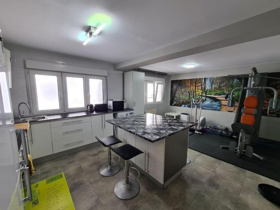 A Un Paso De La Playa, Amplio Apartamento Gijon Ngoại thất bức ảnh